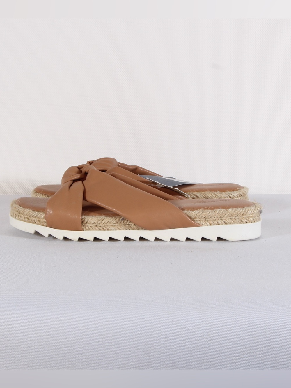 Universal Thread Dena Cognac Tan Knotted Slide Sandals NWT - Picture 6 of 9